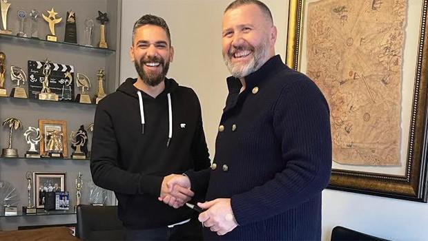 Aşkın Tarifinin başrol oyuncusu Kadir Doğulu oldu