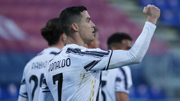 Ronaldo hat-trick yaptı, Juventus deplasmanda Cagliari'yi yendi