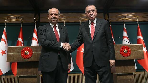 Ersin Tatar'dan Cumhurbaşkanı Erdoğan'a tebrik telefonu