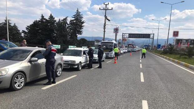 Balıkesir’de araması olan 100 kişi gözaltına alındı