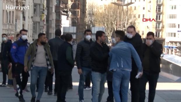Taksim'de seyyar satıcıya tokat; zabıtaya soruşturma başlatıldı