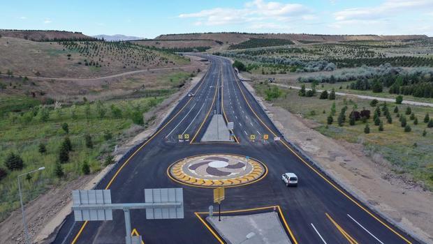 Bağlantı yolu trafiğe açıldı
