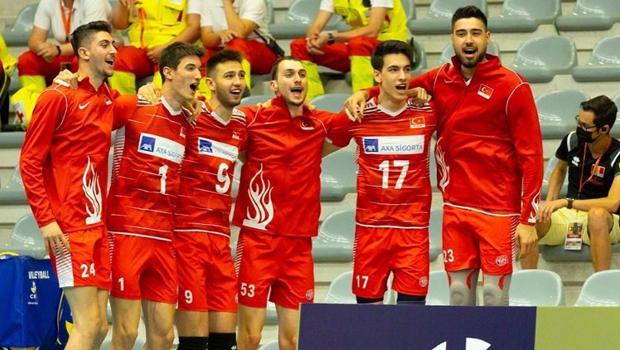 Son Dakika: Filenin Efeleri, üst üste ikinci kez CEV Avrupa Altın Ligi'nde şampiyon oldu