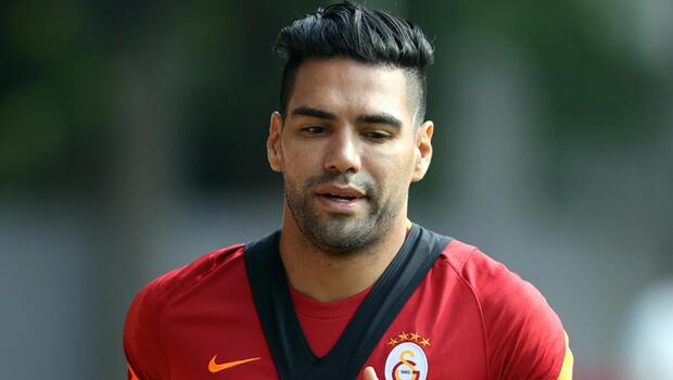 Galatasaray'da koronavirüsü atlatan Radamel Falcao çalışmalara başladı