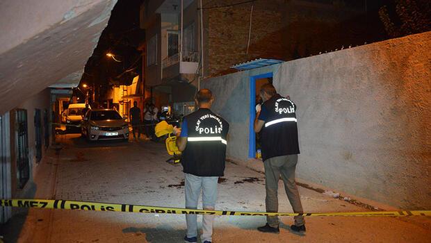 Adana'da olaylı gece! Sokak ortasında kan döküldü
