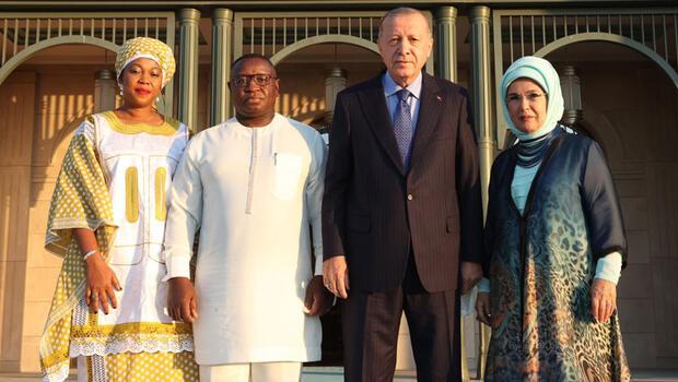 Cumhurbaşkanı Erdoğan, Sierra Leone Cumhurbaşkanı Maada Bio ile görüştü