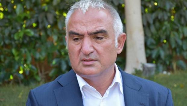 Bakan Ersoy, Marmaris'te turizmcilerle buluştu