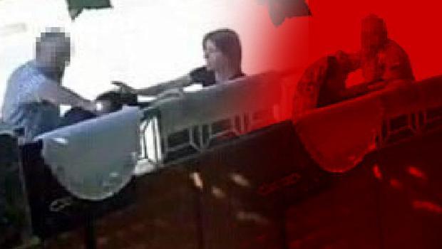 71 yaşındaki komşusu dehşeti yaşattı! Defalarca yumrukladı... Anbean kamerada