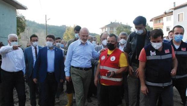 Bakan Soylu sel bölgelerinde incelemelerde bulundu