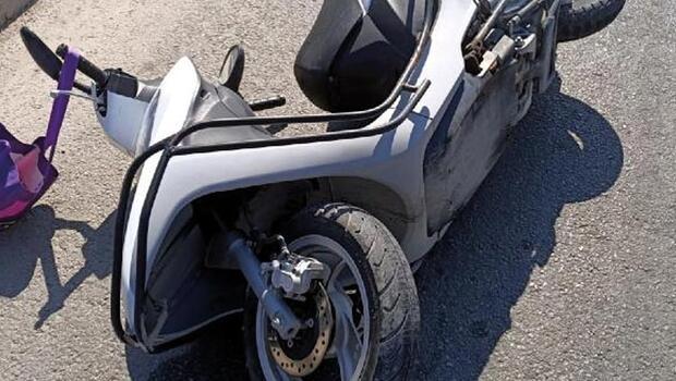  Tur otobüsüyle çarpışan motosikletin hayatını kaybetti