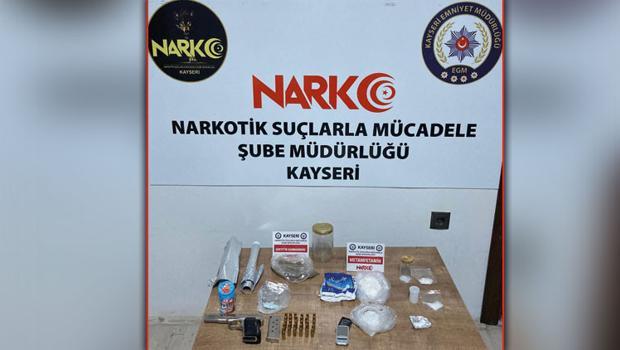 Kayseri'de uyuşturucu operasyonu: Çok sayıda gözaltı var