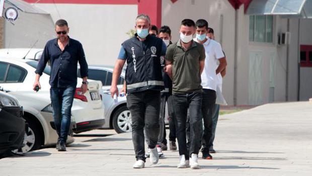 'Beni polise sen şikayet ettin' diyerek 7 yerinden bıçakladı