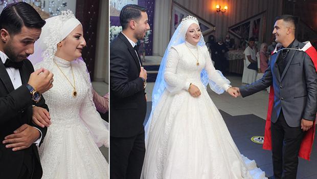 Asker kardeşten ablaya düğün sürprizi: Gönderdiği mesaj okunurken salona girdi