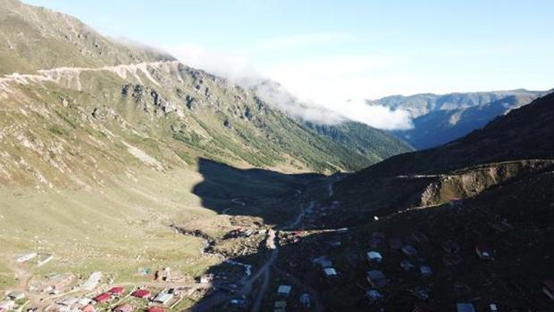 Rize'ye mevsimin ilk karı yağdı