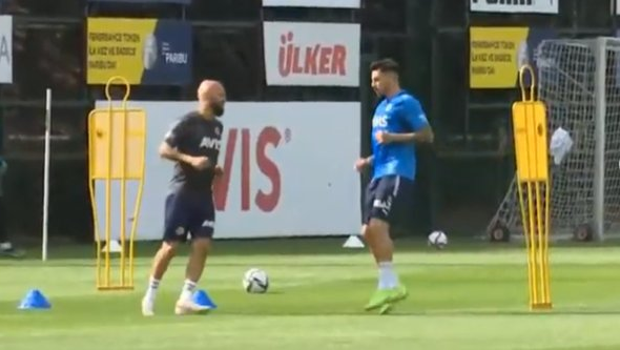 Fenerbahçe'de Jose Sosa çalışmalara başladı