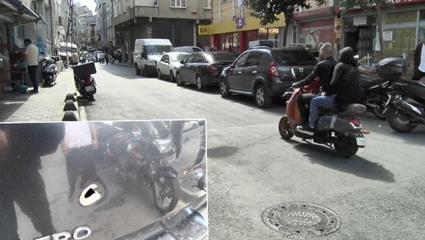 Esenler'de iki sürücü rastgele ateş açtı, park halindeki otomobillere kurşun isabet etti