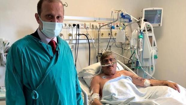 Mustafa Reşit Akçay, Kovid-19 hastalığı sürecini gözyaşlarıyla anlattı! "Allah aşkına aşınızı olun..."