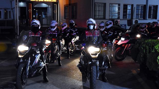 Bursa'da 300 polisin katılımıyla asayiş uygulaması yapıldı