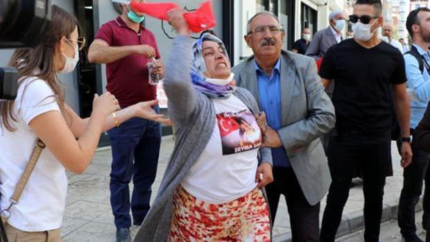 Van'da HDP önünde eylemdeki anneden yürek yakan sözler... 'Kızım savcı olacaktı, hayallerini çaldılar'
