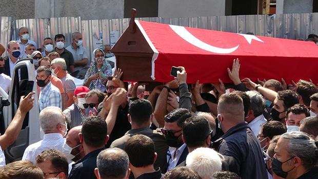 Eski Balıkesir Belediye Başkanı Ahmet Edip Uğur, son yolculuğuna uğurlandı