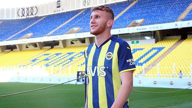Burak Kapacak'ın Fenerbahçe anısı: Stada girdiğim anda enteresan bir şey oldu