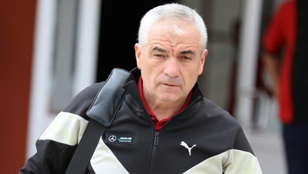 Rıza Çalımbay'dan milli takım ve Fenerbahçe maçı açıklaması: "Teklif gelirse..."