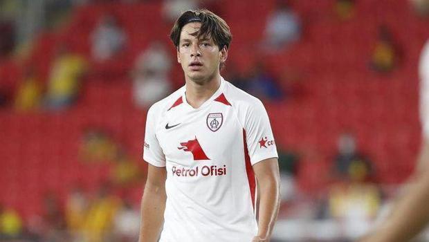 Enis Destan'ın Salzburg'a transferi gerçekleşmedi! 2.5 milyon euro bonservis, satıştan yüzde 30 pay...