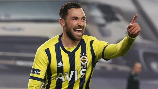 Son Dakika: Fenerbahçe'de kadro dışı kalan Sinan Gümüş'ten açıklama: 'Maalesef transferim gerçekleşmedi...'
