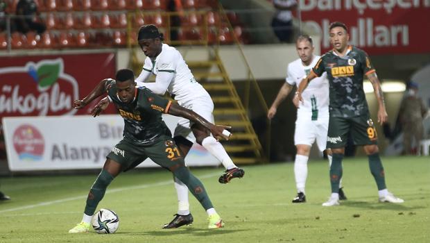 Alanyaspor - Giresunspor maçından öne çıkan fotoğraflar