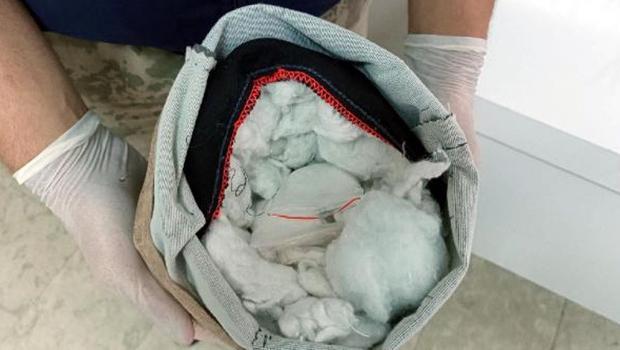 Van'da ele geçirildi! Yastığın içine gizlemişler