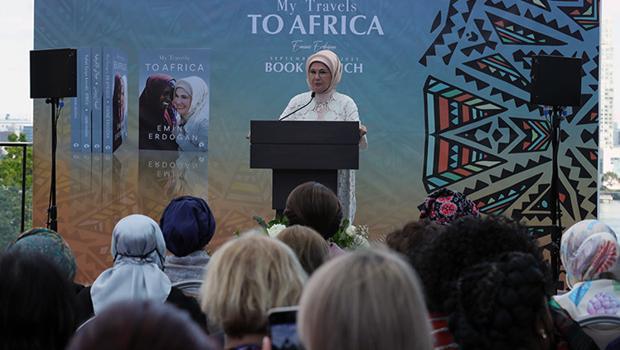 Emine Erdoğan 'Afrika Seyahatlerim' adlı ilk kitabının tanıtımını New York’ta yaptı