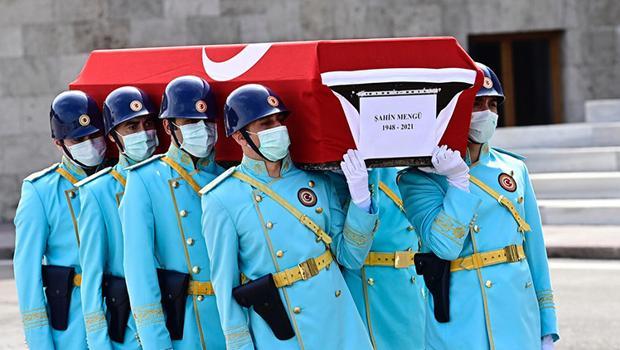 Eski Milletvekili Şahin Mengü için TBMM'de tören düzenlendi