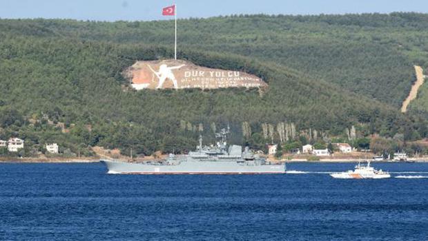 Rus savaş gemisi, Çanakkale Boğazı'ndan geçti