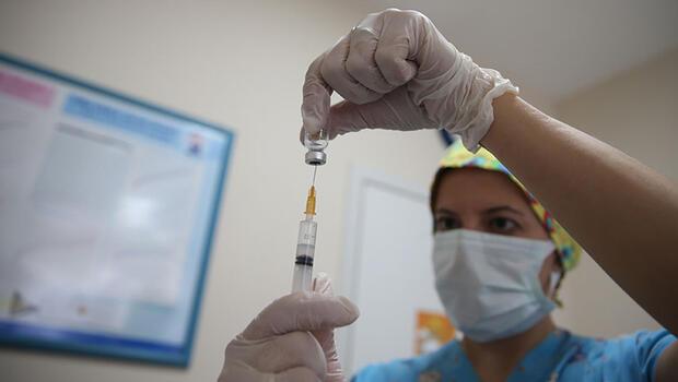 Manisa Celal Bayar Üniversitesi'nin 3. doz Kovid-19 aşısı araştırma sonuçları açıklandı