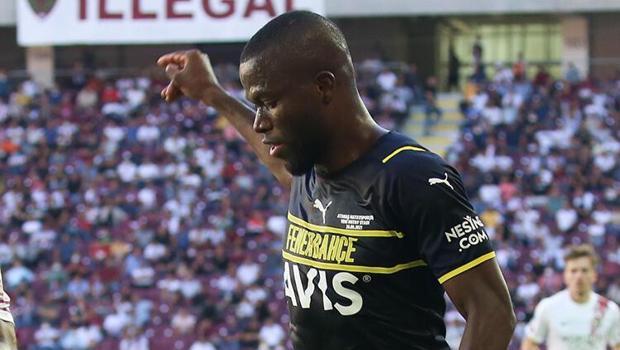 Son Dakika: Enner Valencia bu akşam hızıyla fark yaratacak!