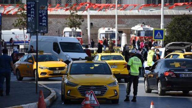 Taksim Meydanı'nda taksicilere denetim! Yine aynı manzara