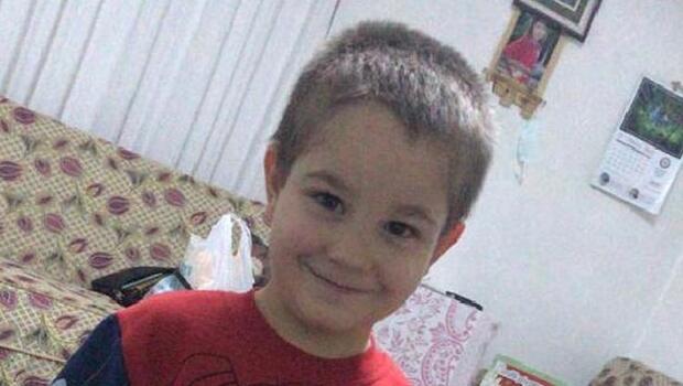 Kamyonetin çarptığı 6 yaşındaki Arif, hayatını kaybetti