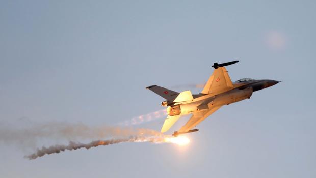 SOLOTÜRK, Mütareke'nin 99'uncu yılında Mudanya semalarında nefes kesti