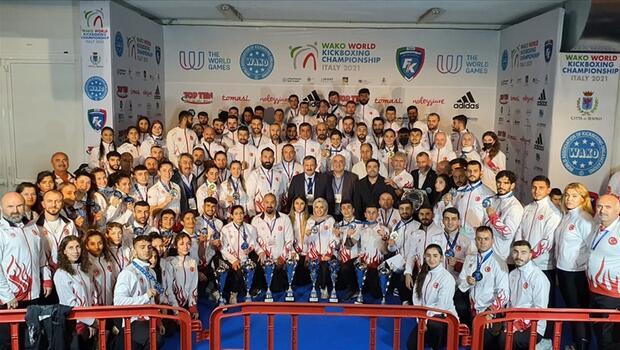 Türkiyeden Dünya Kick Boks Şampiyonasında 42 madalya
