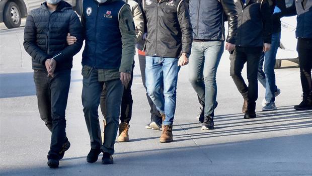 Son dakika... 7 ilde FETÖ'nün sözde TSK yapılanmasına operasyon: İhraç edilmiş tuğgeneralin de olduğu 18 gözaltı kararı