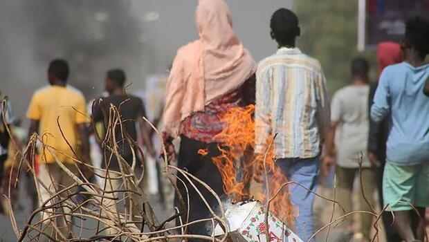 Sudan'da darbe karşıtı gösteriler sürüyor