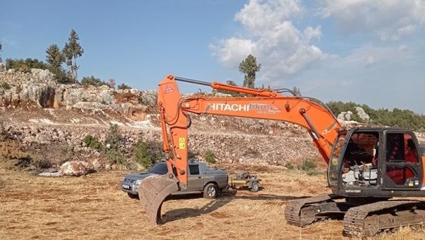 Sit alanında kaçak kazı yaparken suçüstü yakalandılar