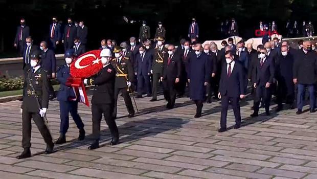 Cumhuriyetimiz 98 yaşında! Cumhurbaşkanı Erdoğan başkanlığındaki devlet erkanı Anıtkabir'de