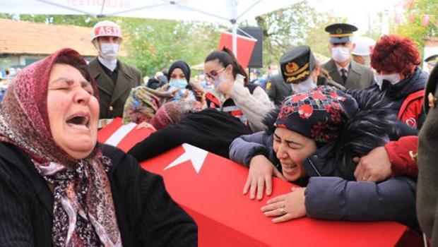 Şehit Uzman Çavuş Harun Çalışkan, son yolcuğuna uğurlandı