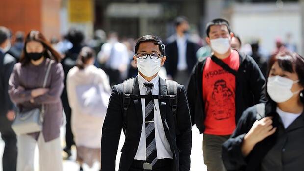 Japonya'da 82 milyon maske depolarda bekliyor
