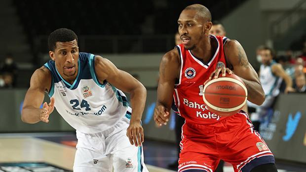 Bahçeşehir Koleji kazanmaya devam ediyor! Türk Telekom...