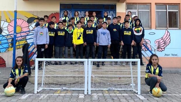 Fenerbahçe'den anlamlı destek