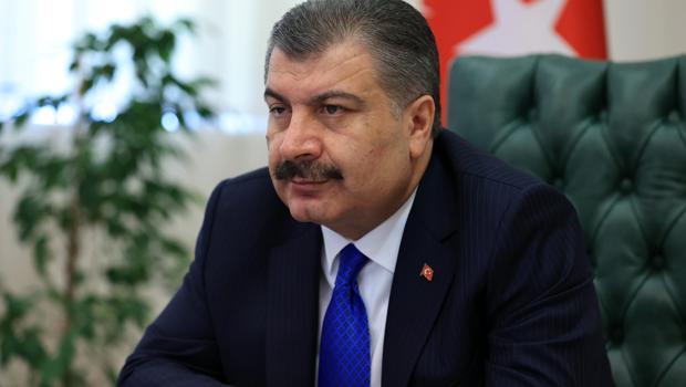 Bakan Koca paylaştı: Cumhuriyet’te 98 yıl beyaz önlükleriyle ilkler