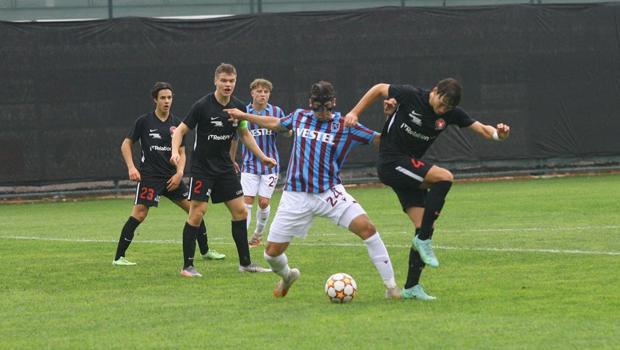 Trabzonspor U19, Midtjylland'a 5-2 kaybetti