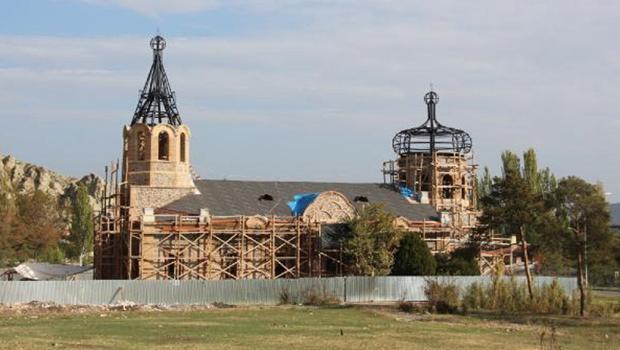 Rus Kilisesi'ne çelik kubbe: Onarıma alındı